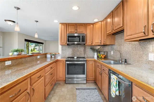 Kitchen w/Stainless Appliances