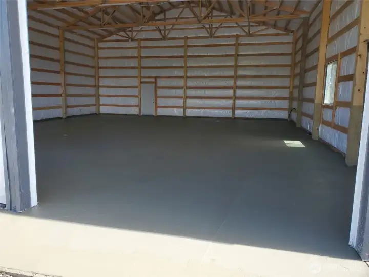 Early pictures of finished build prior to the addition of bath/laundry room, mancave, and storage shelves.