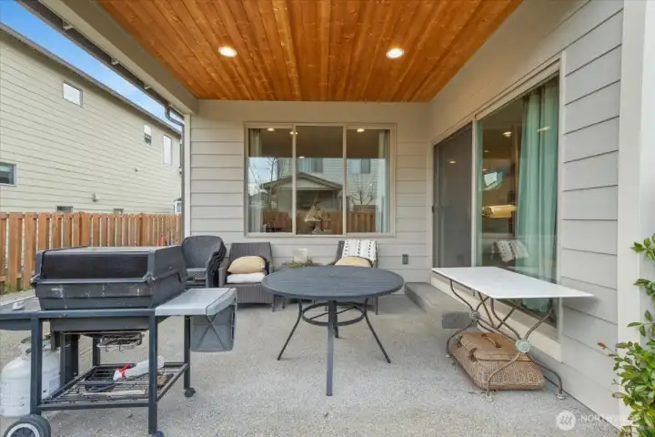 Covered patio for entertaining