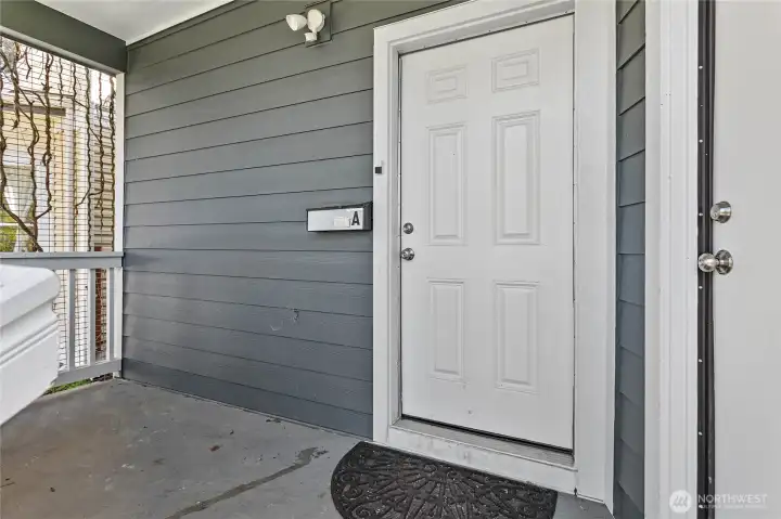 Upstairs we have Unit A, let's check it out!