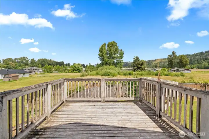 ADU private deck and with stairs