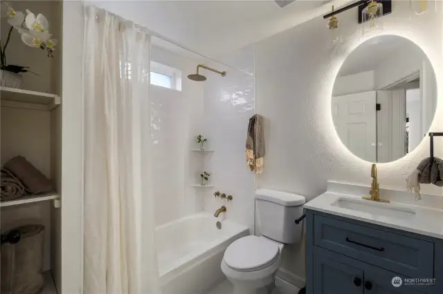 Full bath upstairs, heated/backlit mirror