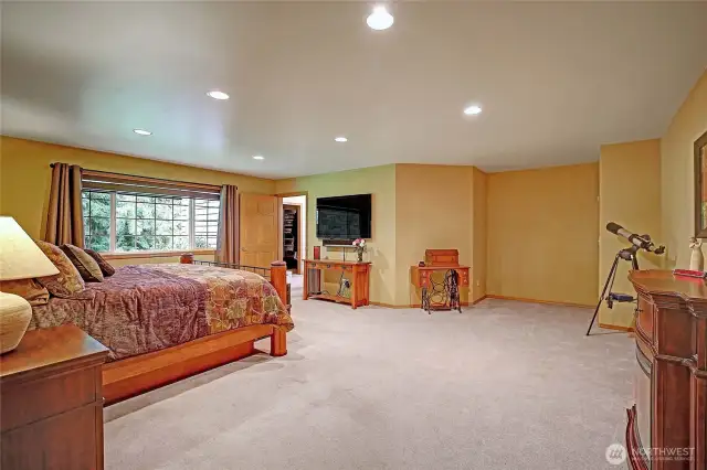 The pool can be accessed from the primary bedroom.