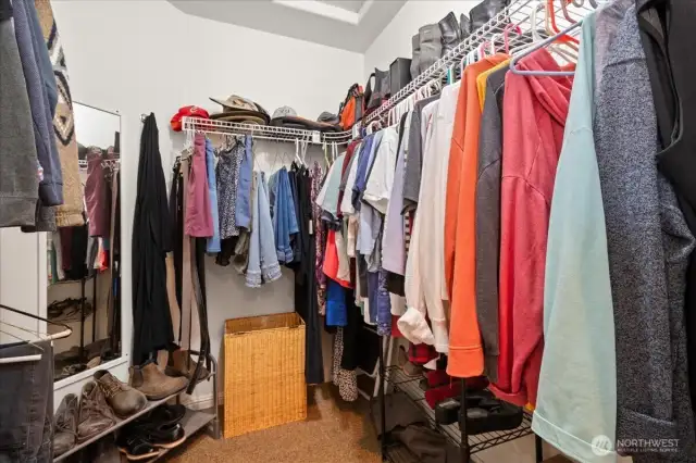 Walk-in-closet