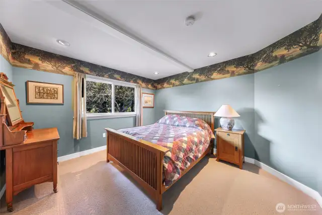 Downstairs bedroom 1