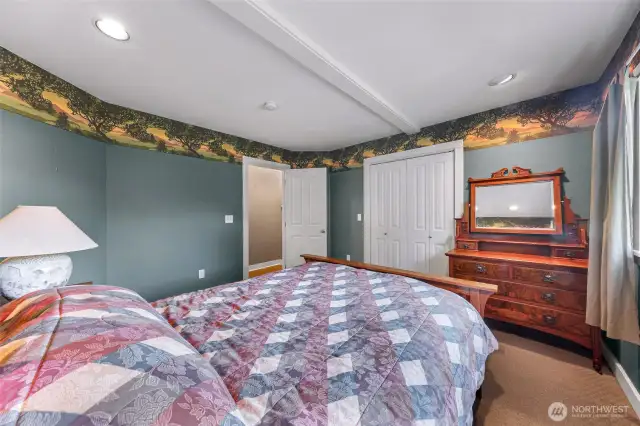 Downstairs bedroom 1