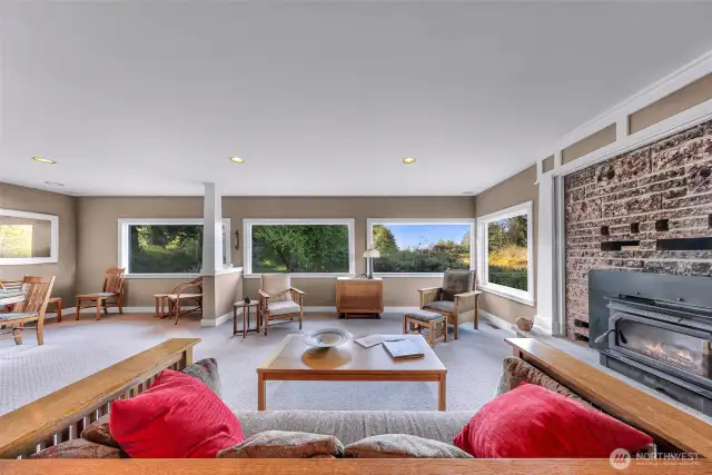 Several large south facing windows provide great views of the natural surroundings