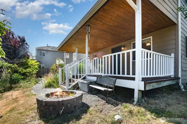 Fire-pit perfect for s'mores!