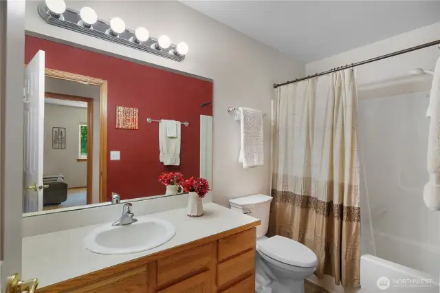 Full bath with tub-shower combo