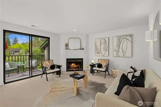 Beautifully remodeled top floor unit in the Lakeside of Redmond community.