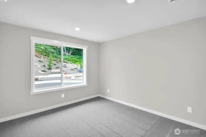 13216 NE 127th Unit B ~ Ready Now
