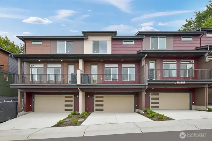 13216 NE 127th Unit B ~ Ready Now