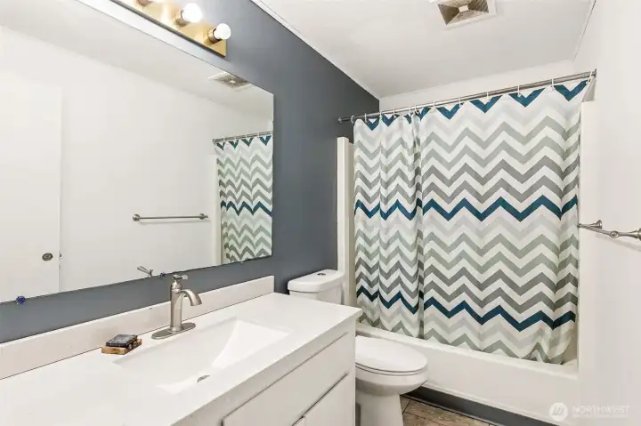 Full Guest Bathroom