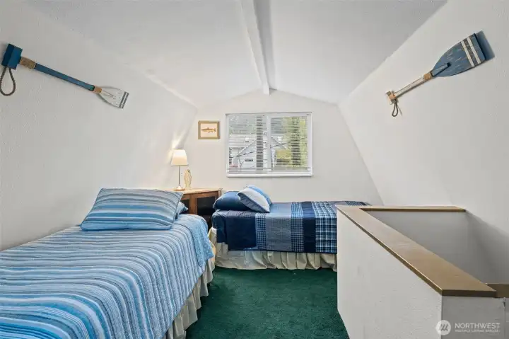 Rainbow Trout - loft with twin beds