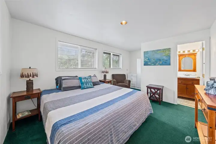 Yellow Perch - king bedroom