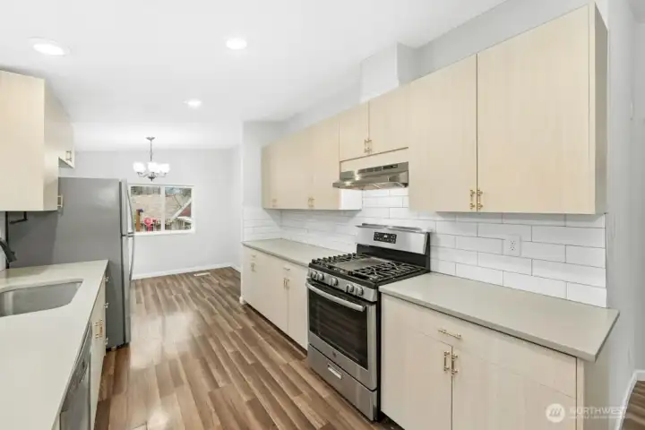 Lots of counter and cabinet space.