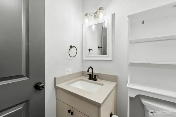 Main bathroom.