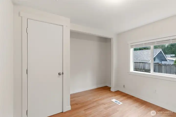 2nd bedroom