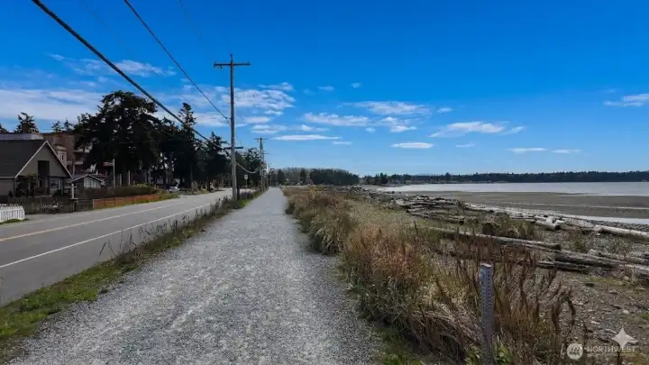Walking path along the beach!