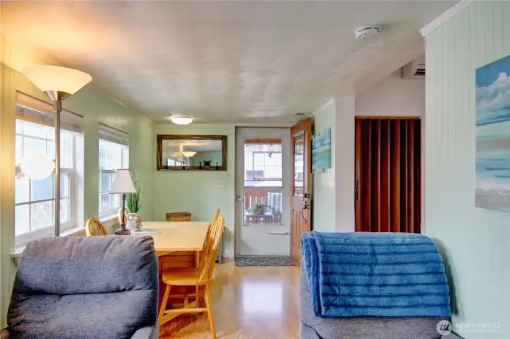 Front door to beachy patio entry!