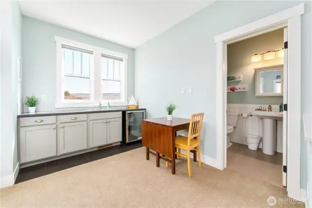 Kitchenette with Full Bath