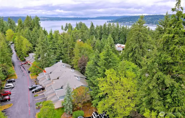 Sammamish Crown located minutes from Lake Sammamish