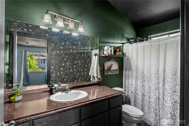 2nd Primary bath