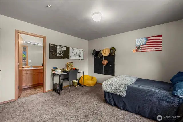 Main floor Primary