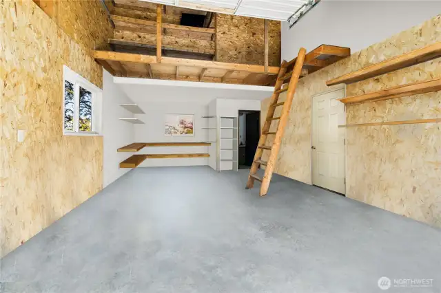 Detached shop with plenty of loft space for storage storage. Photo is Virtually decluttered
