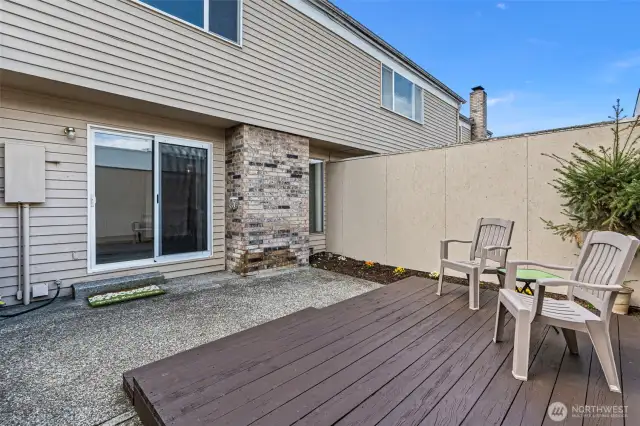Private courtyard off living room