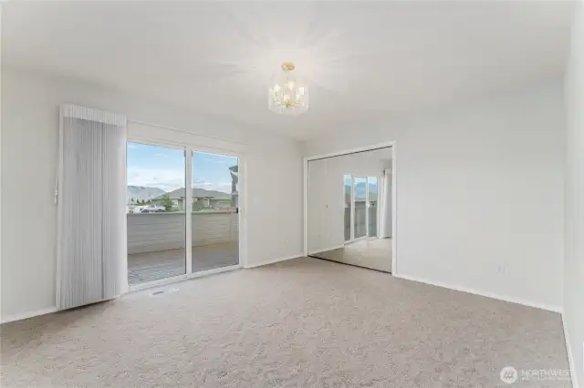 2nd ensuite with patio access