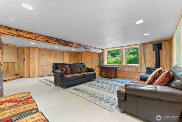Large rec room on ground floor