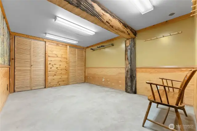 Entry/Mudroom