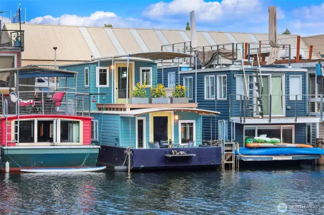Two story houseboat with both decks facing a wide private channel to admire the park and wildlife every single day.