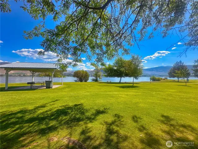 Deep Bay Park has 4+ acres with boat launch, picnic shelters and horse shoe pits only 1/2 mile away.