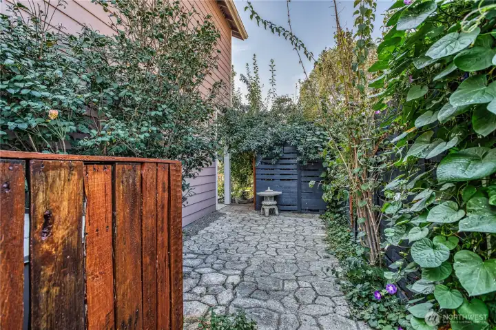 Side patio