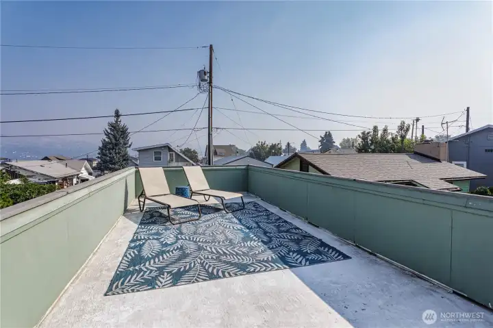 Deck off primary bedroom