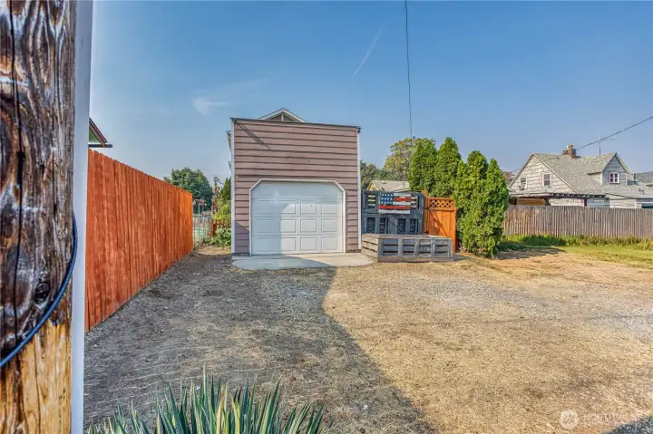 Garage and alley parking