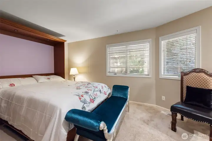 bedroom 4 den/office/murphy bed