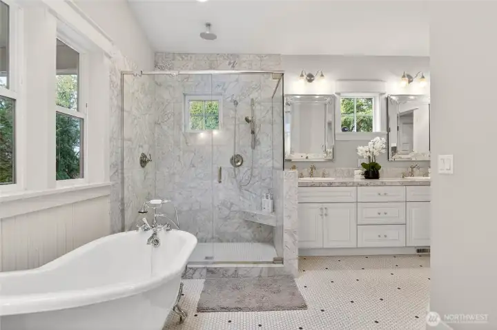 Spa like 5-piece primary bathroom