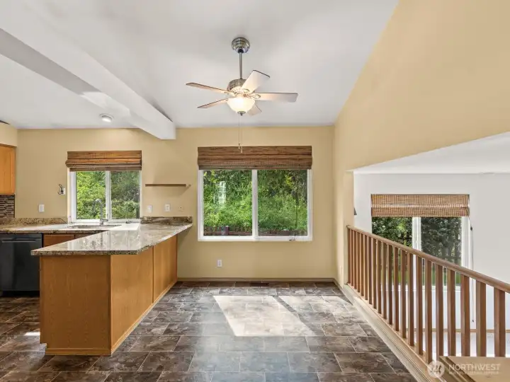 You also have a great eating area in the kitchen.