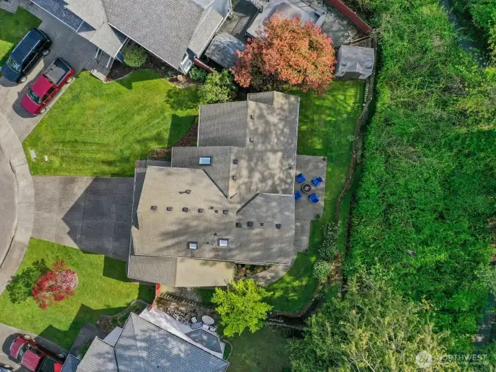 Great cul-de-sac location.