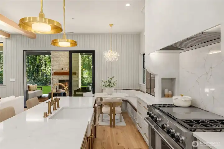 Built in Custom Eating Nook