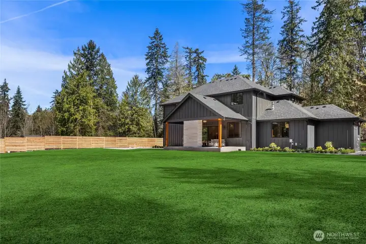 Lots of Room for fun in the sun !