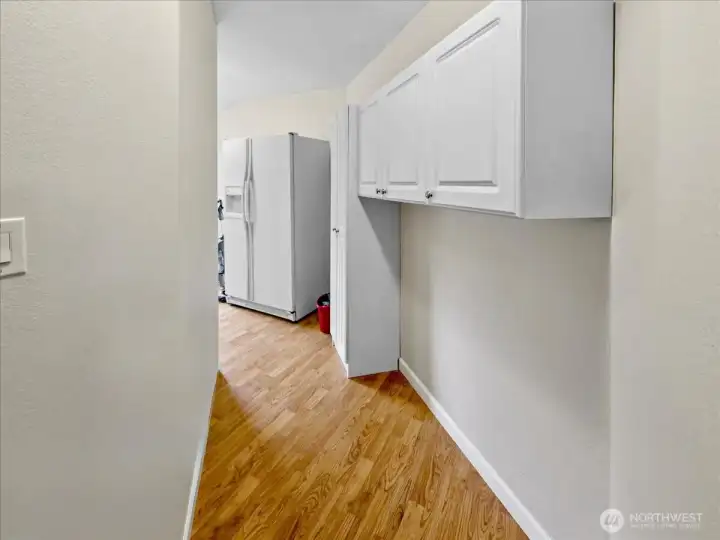 Additional storage space in the laundry on the lower.