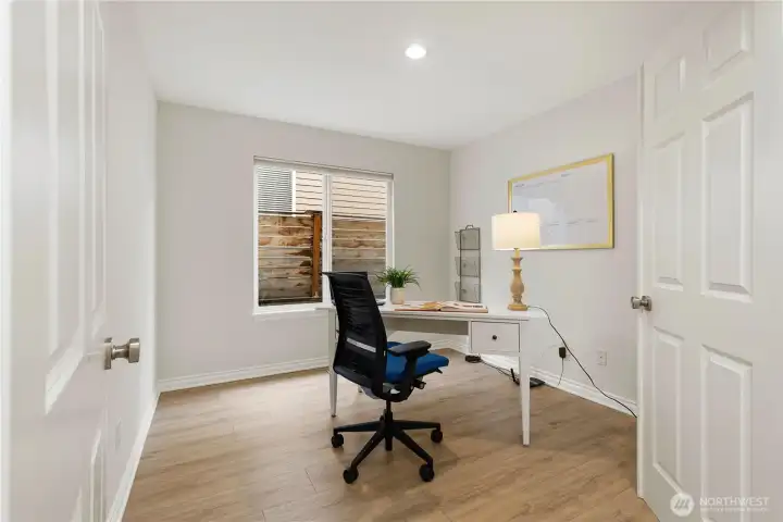 1st Floor office / 5th bedroom with double doors
