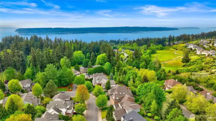 Situational view of the neighborhood with the golf course, Puget Sound and Whidbey Island on the back