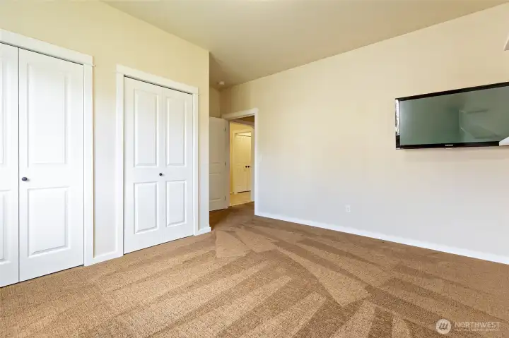 Guest bedroom