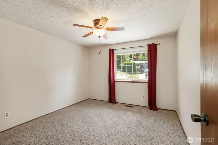 3rd bedroom on main floor 3rd bedroom on main floor