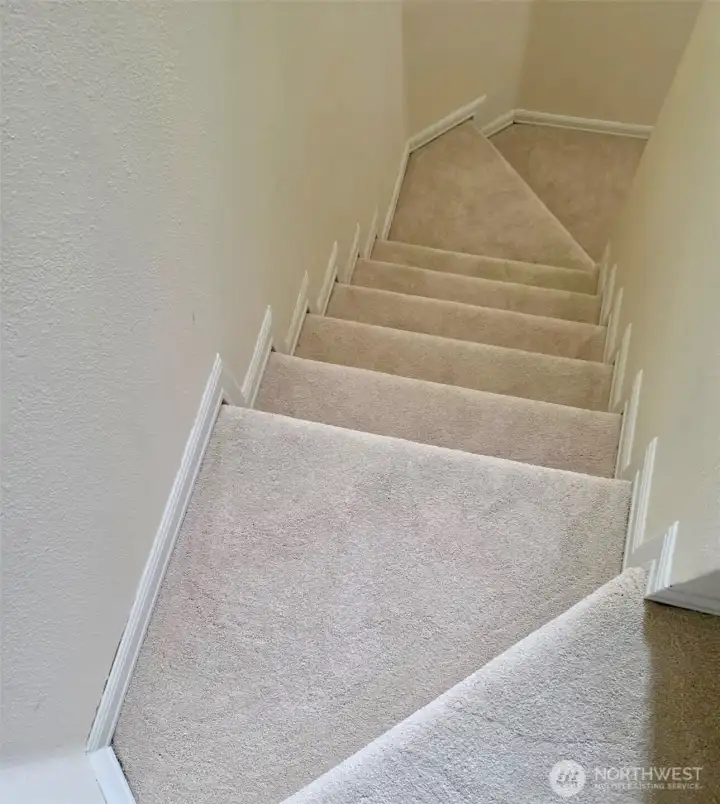 staircase to bedrooms staircase to bedrooms